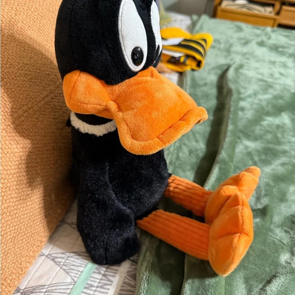 Scentsy Daffy Duck Buddy Plush With Scent Pack Looney Tunes Collection
